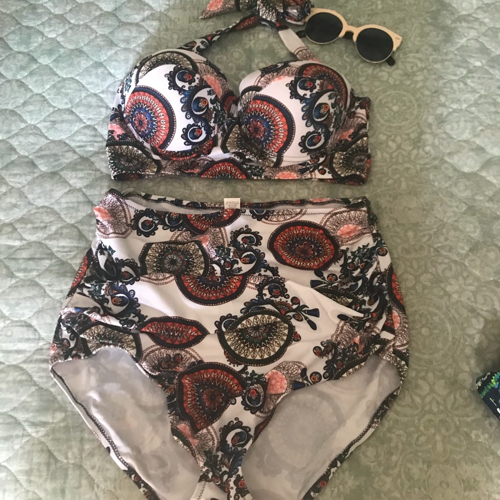 High waisted bikini